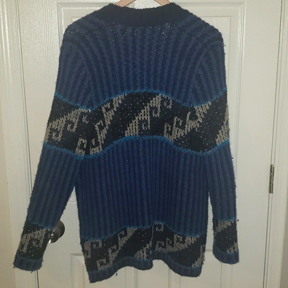 Free People  oversized sweatshirt.  Size M. - Picture 3 of 3